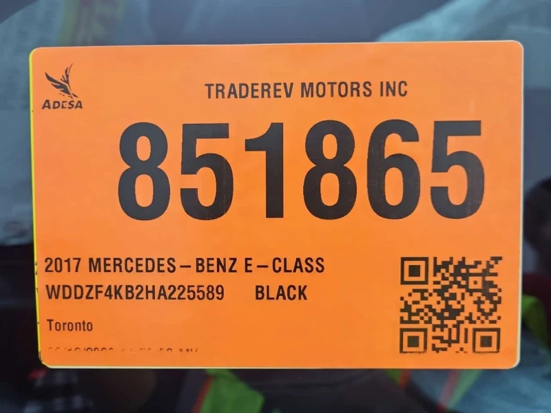 Mercedes-Benz E 300 CARFAX, снимка 14 - Автомобили и джипове - 53564728