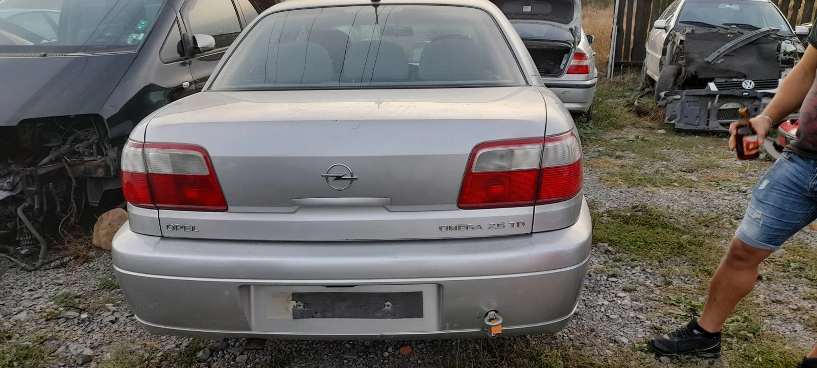 Opel Omega 2.5ТД - изображение 2