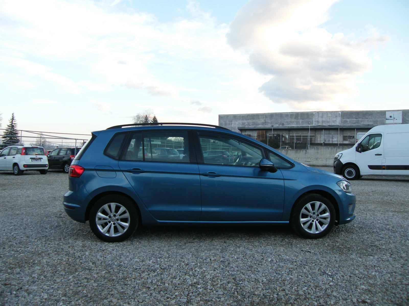 VW Golf Plus 1.6TDI DSG - изображение 3