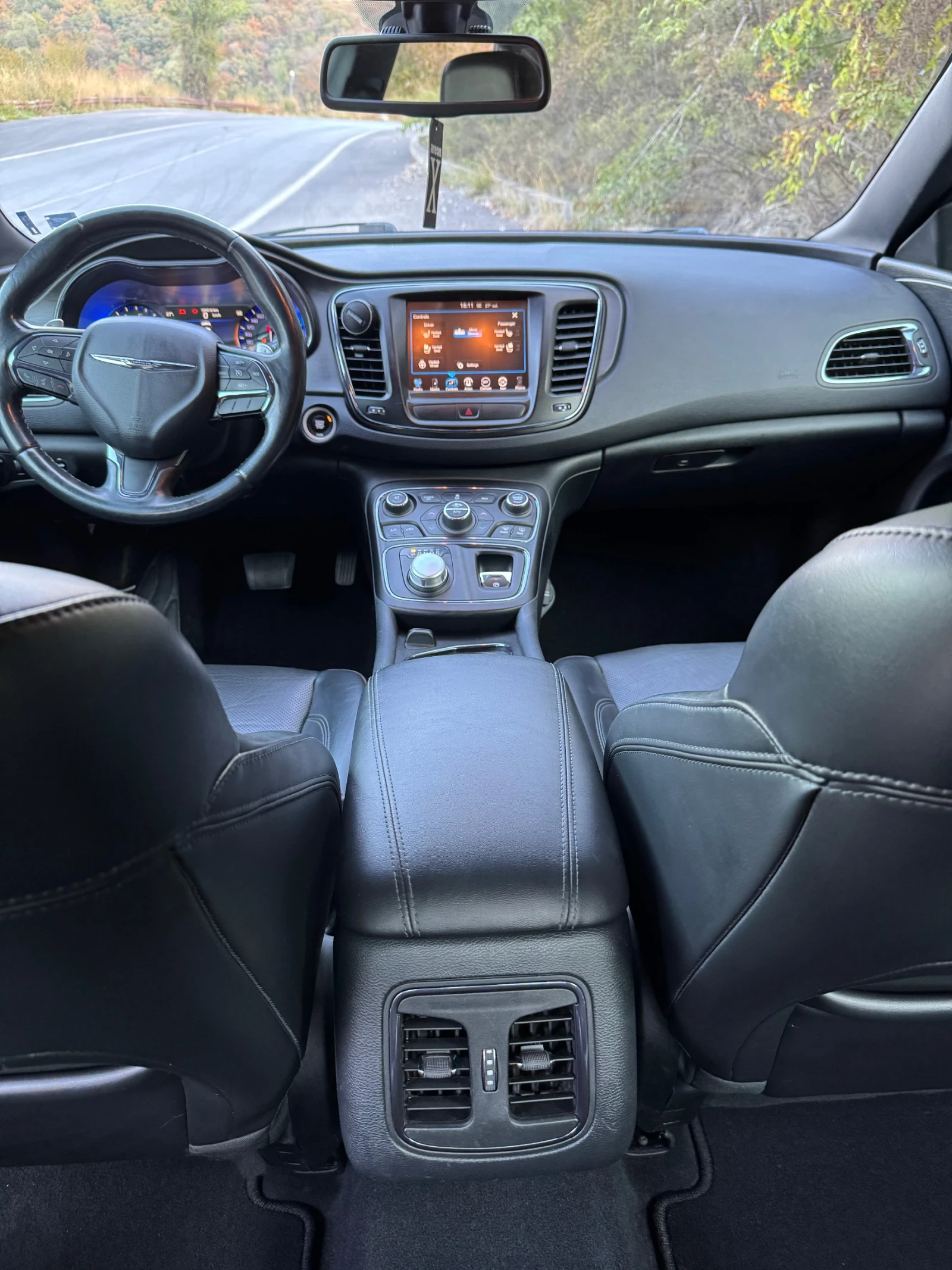 Chrysler 200 S , 3.6 | Mobile.bg — изображение 11