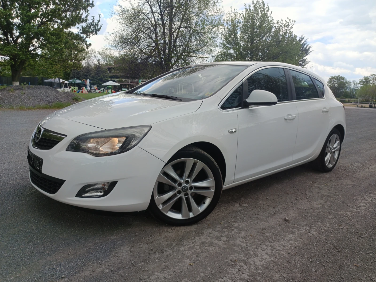Opel Astra 1.4 COSMO - изображение 4