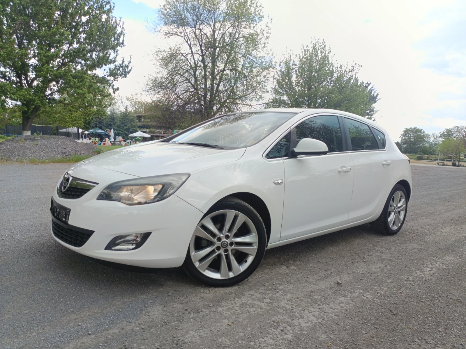 Opel Astra 1.4 COSMO - изображение 5