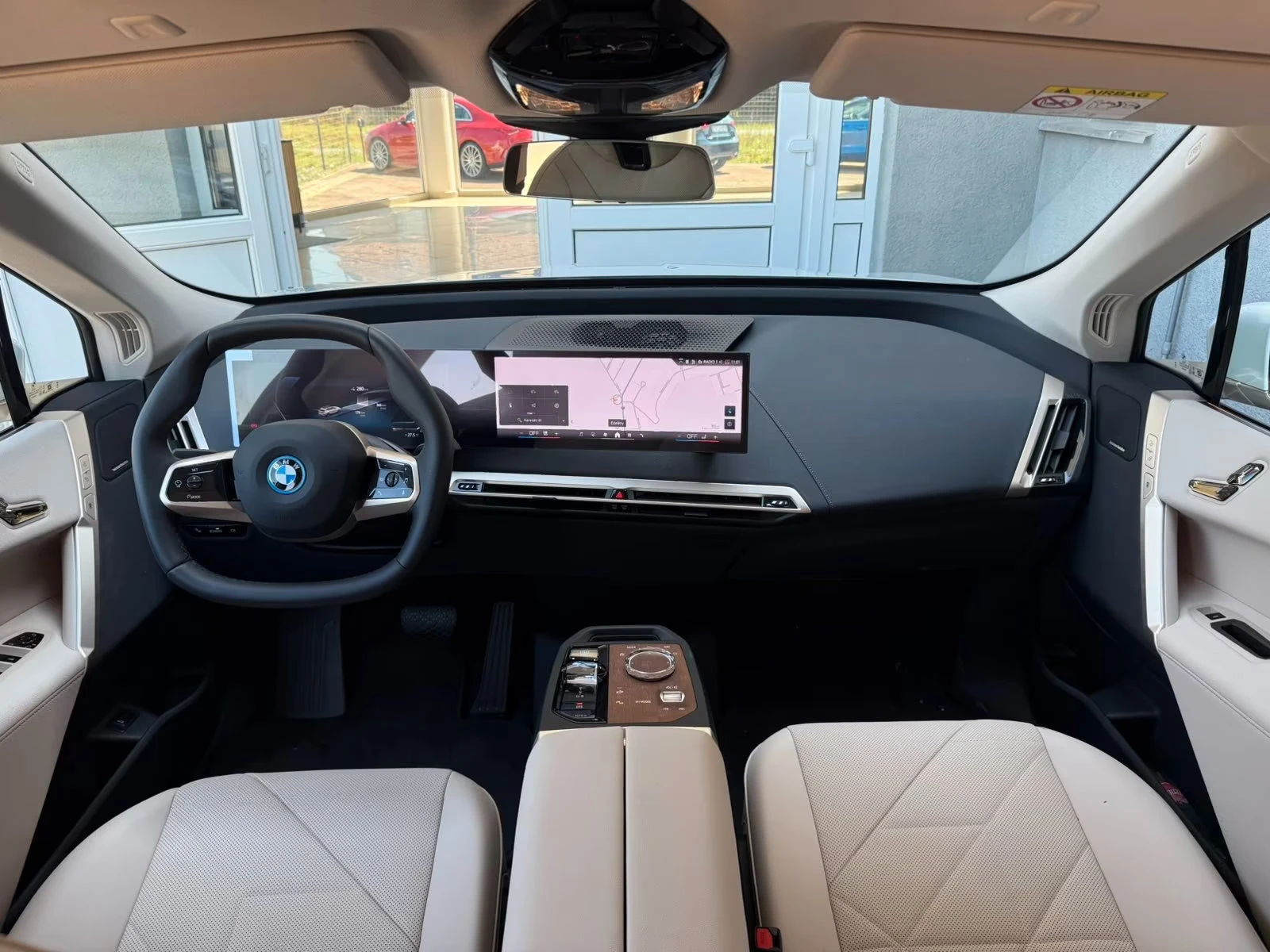 BMW iX 50/xDRIVE/523HP/SPORT/360CAM/KLESS/CRPLAY/LED/649f - изображение 8