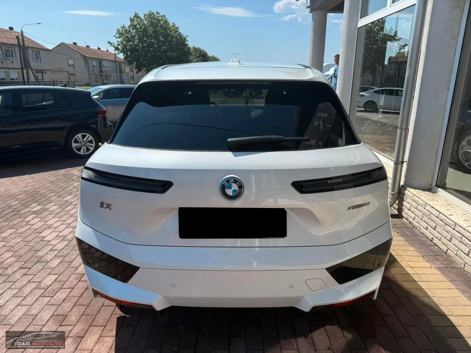 BMW iX 50/xDRIVE/523HP/SPORT/360CAM/KLESS/CRPLAY/LED/649f - изображение 6
