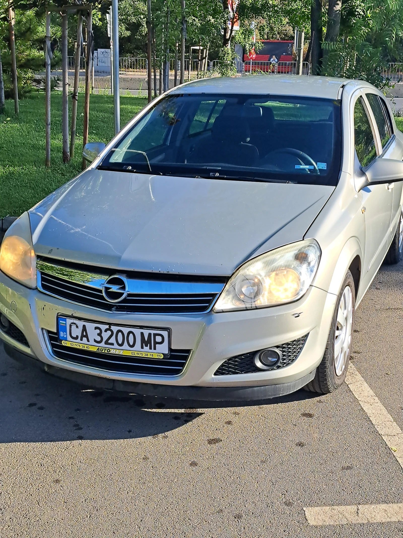 Opel Astra Закупена НОВА от ОПЕЛ БГ - изображение 8