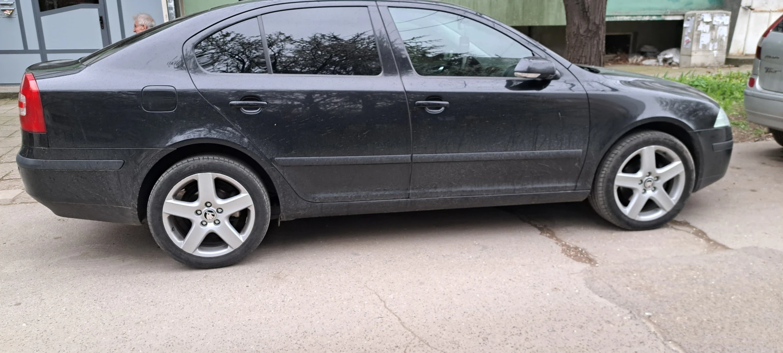 Skoda Octavia 2.0 FSI Edition 100 - изображение 2