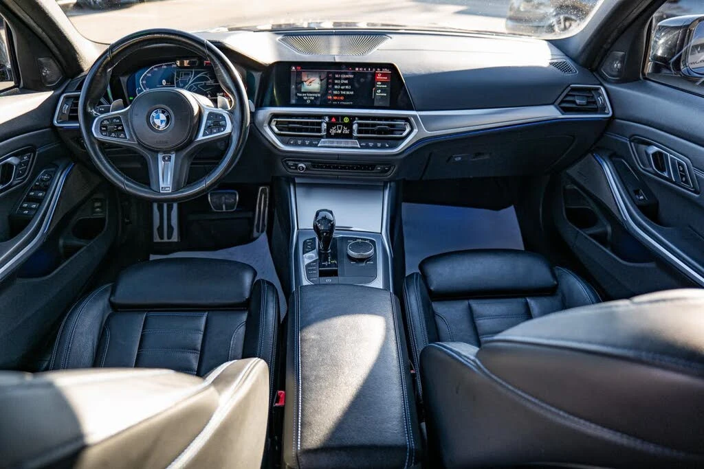 BMW 330 * АВТО КРЕДИТ* ЦЕНА ДО БГ * СЕРВИЗНА ИСТОРИЯ *  - изображение 8