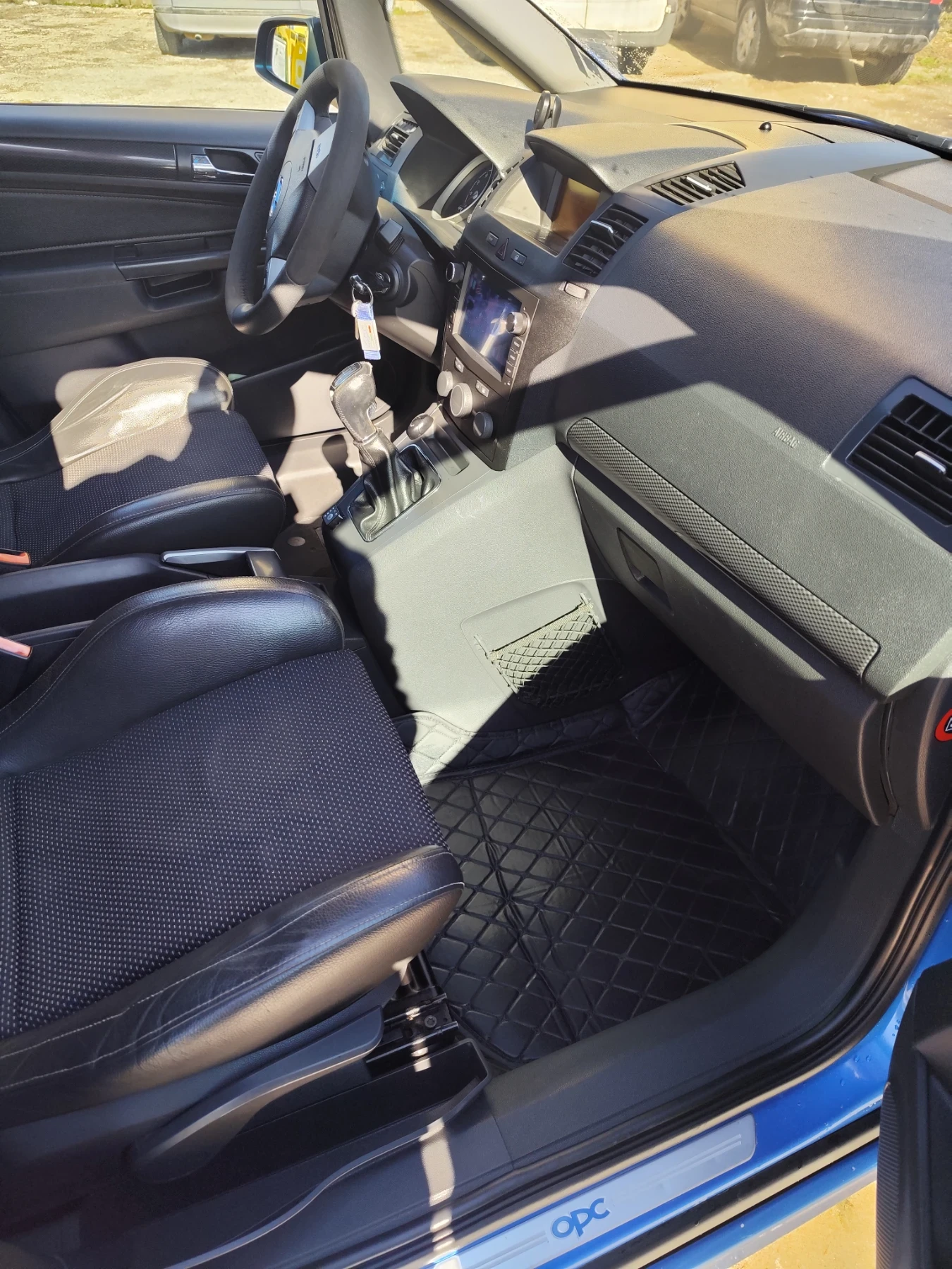 Opel Zafira Zafira b 2.0t opc - изображение 10