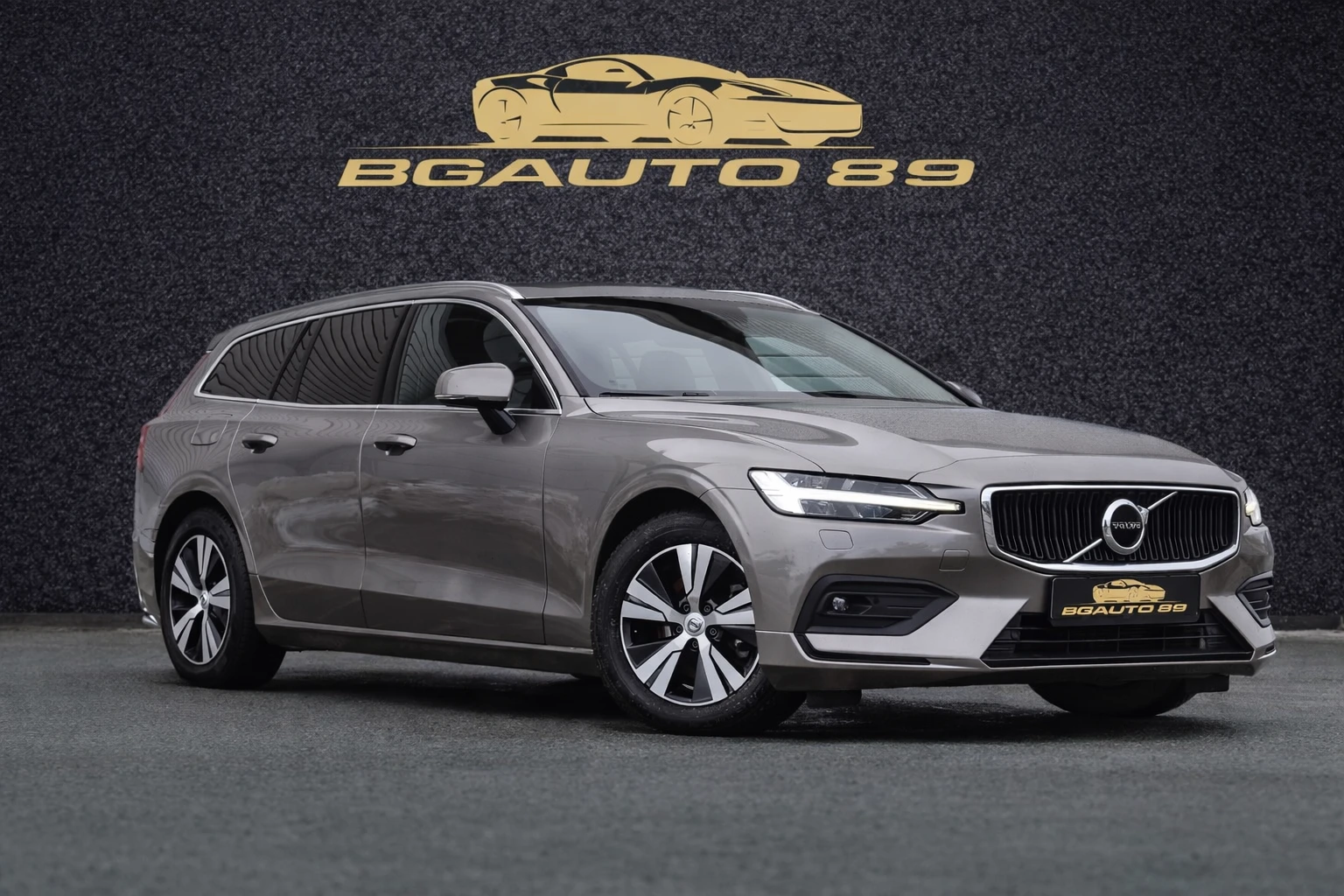Volvo V60 2.0D4 190k.c. FULL - изображение 3