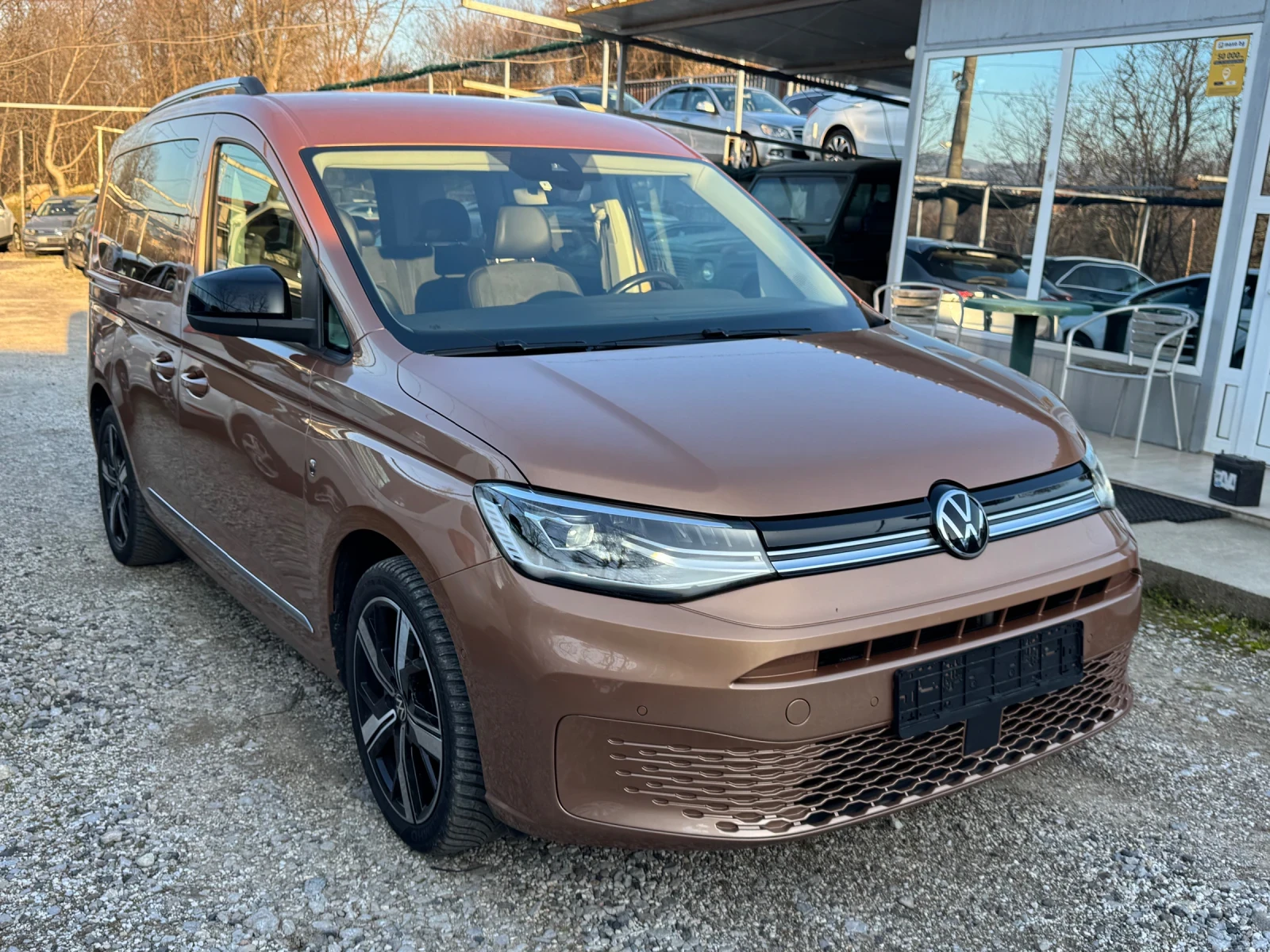 VW Caddy 2.0TDI* DSG* Style* Individual - изображение 2