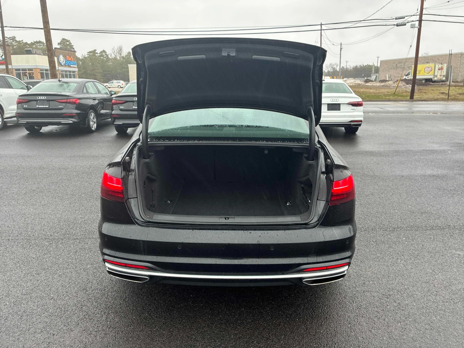 Audi A4 KOMFORT * * CARFAX * * АВТО КРЕДИТ * * , снимка 6 - Автомобили и джипове - 53864711