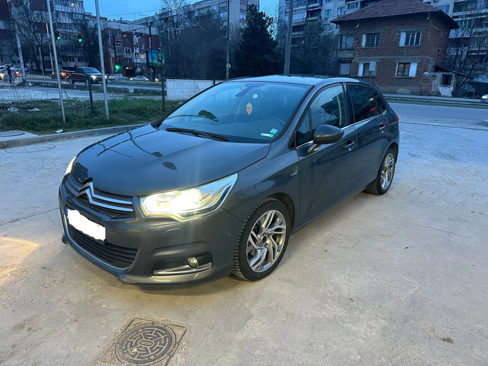 Citroen C4 1.6 E-hdi, Avtomat , guliam ekran