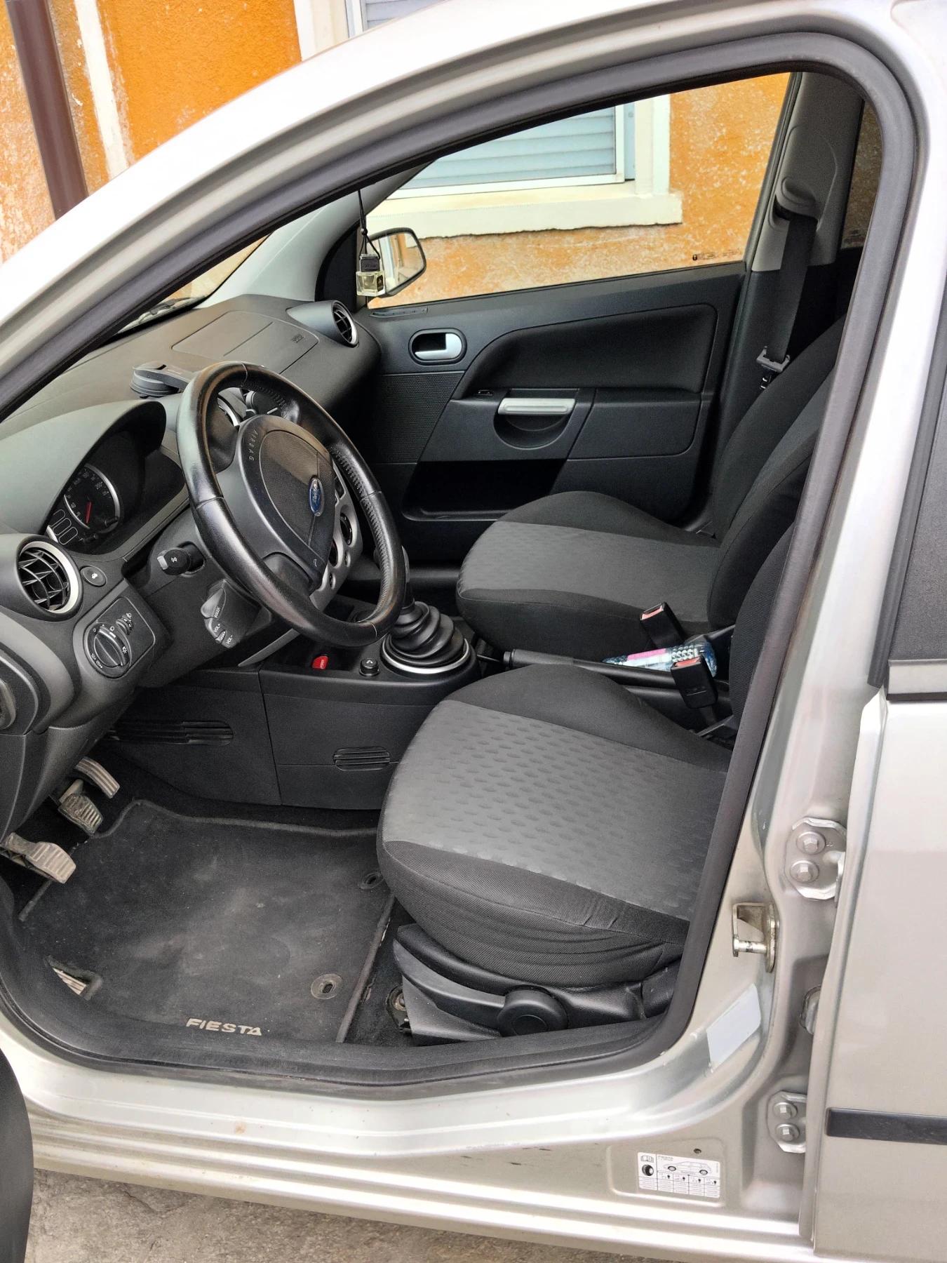 Ford Fiesta, снимка 8 - Автомобили и джипове - 54083118