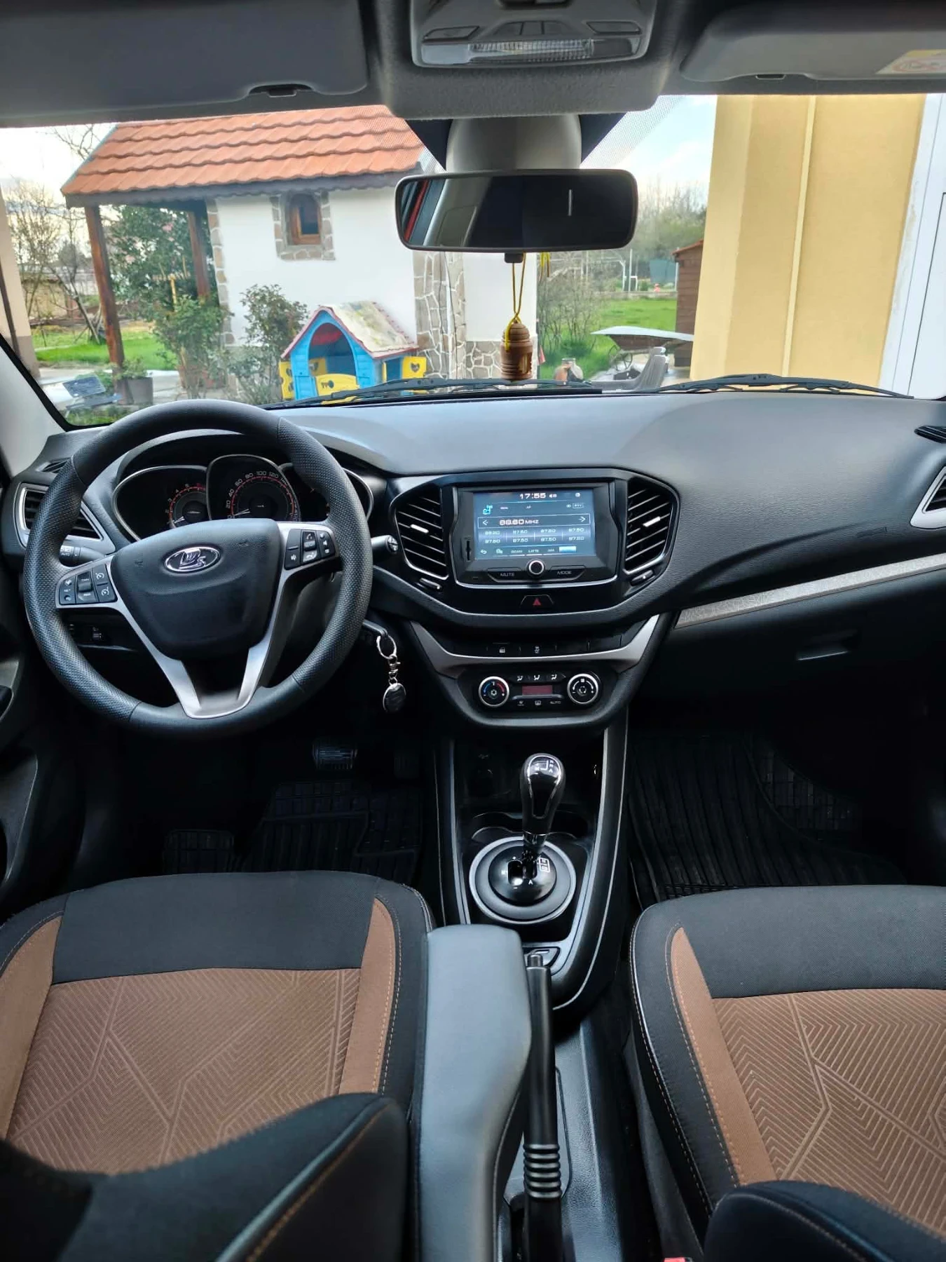 Lada Vesta, снимка 6 - Автомобили и джипове - 54097470