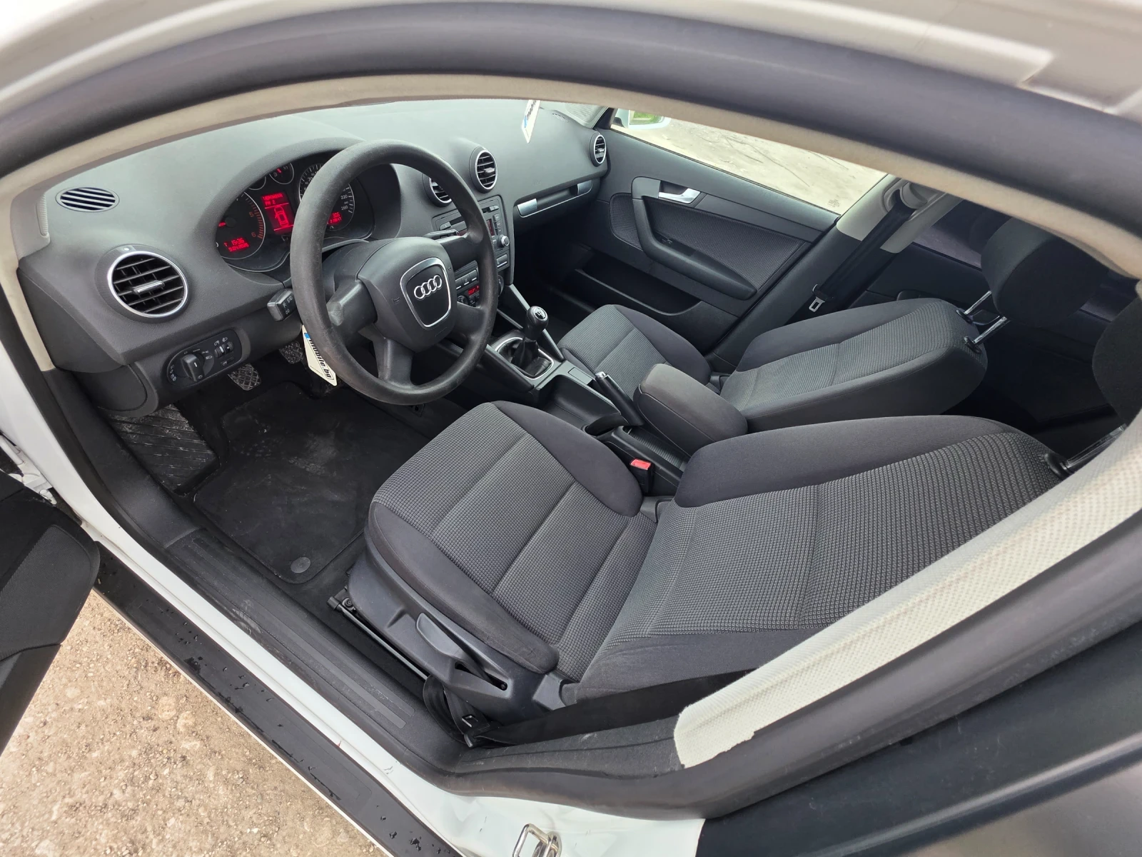 Audi A3 1.9tdi 105ps, снимка 9 - Автомобили и джипове - 54150354