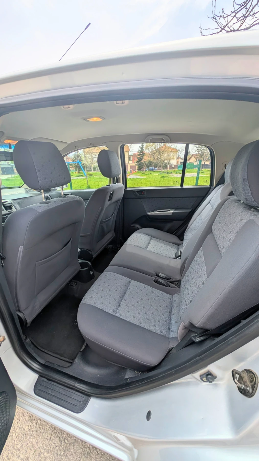 Hyundai Getz 1.3 GLS, снимка 15 - Автомобили и джипове - 54224238