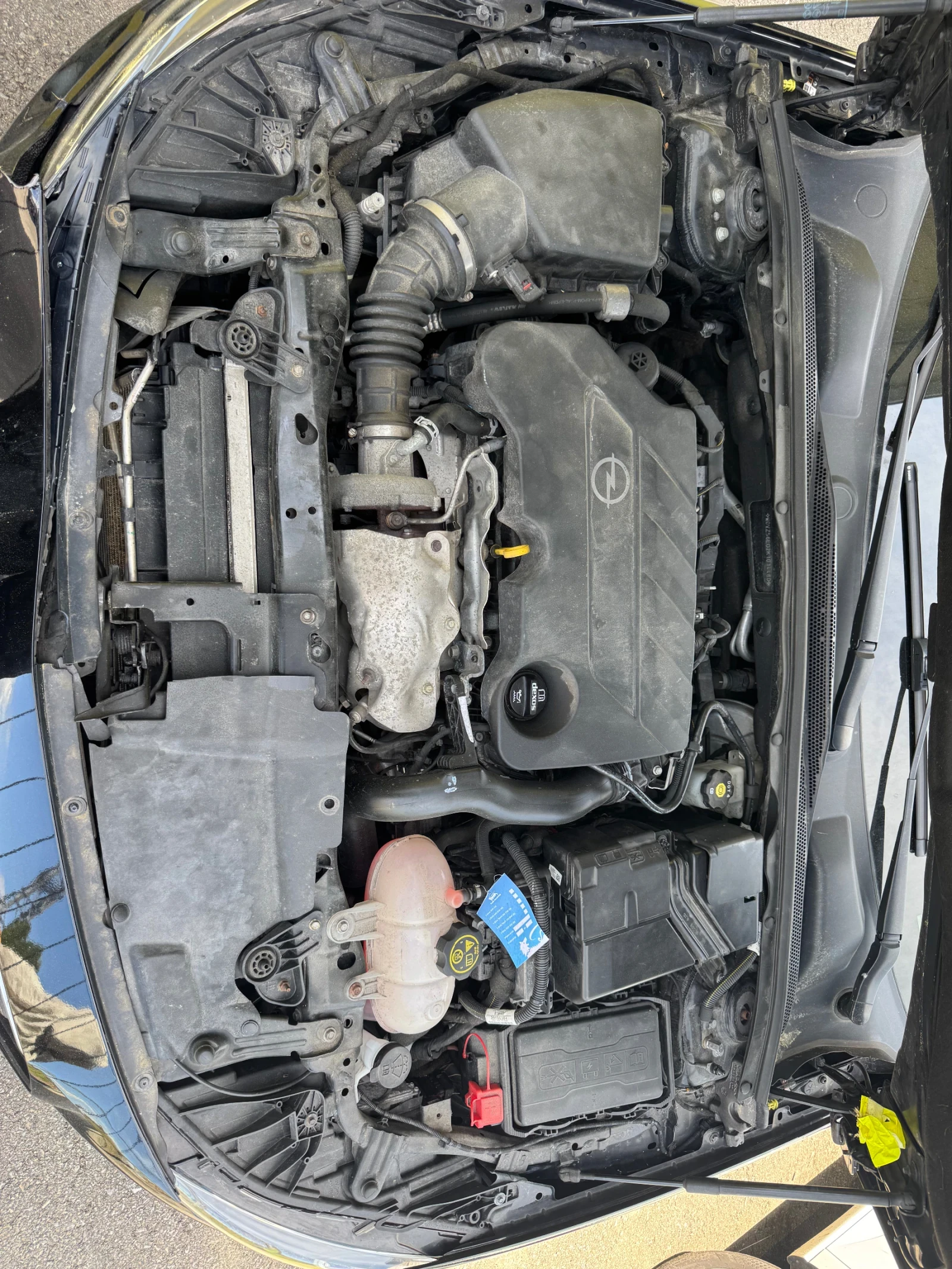 Opel Insignia 2.0 Turbo D Топ цена очакван внос, снимка 7 - Автомобили и джипове - 54555415