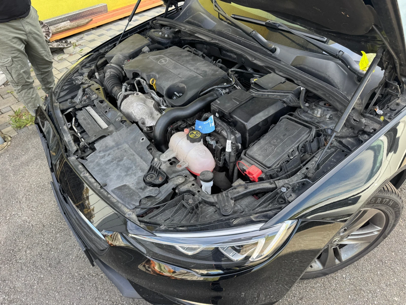 Opel Insignia 2.0 Turbo D Топ цена очакван внос, снимка 4 - Автомобили и джипове - 54555415