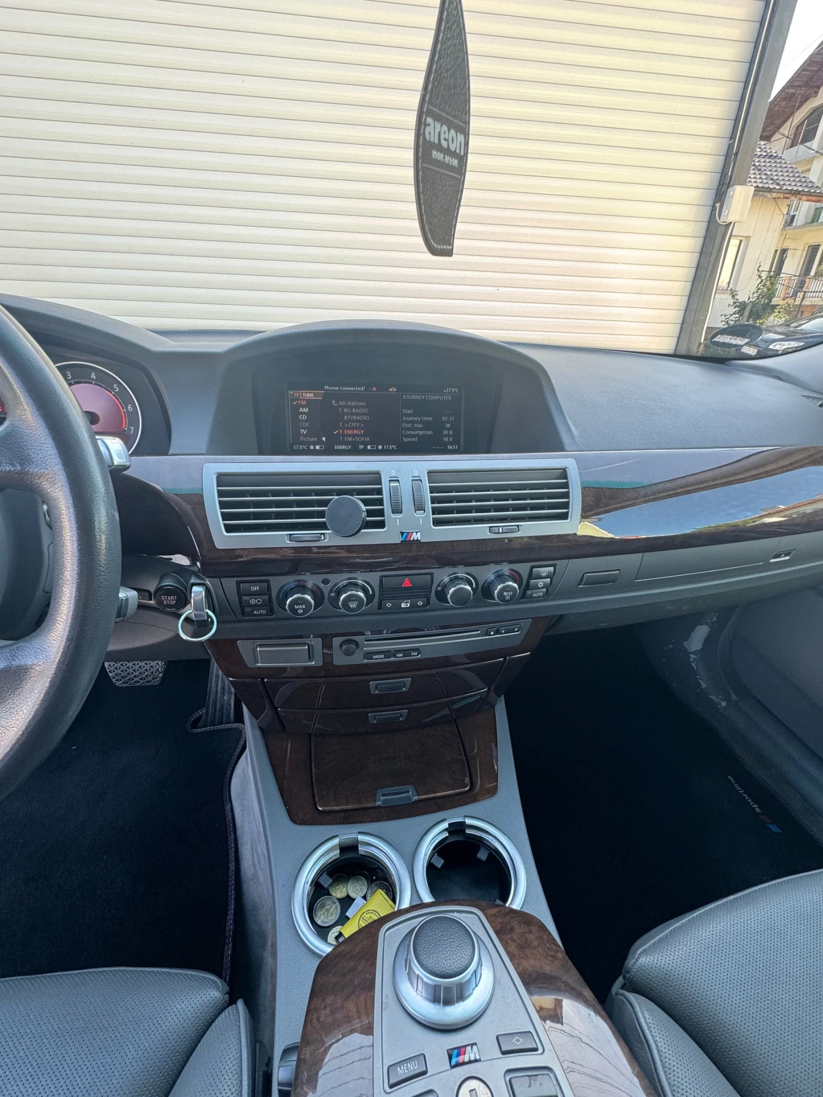 BMW 750, снимка 8 - Автомобили и джипове - 54937569