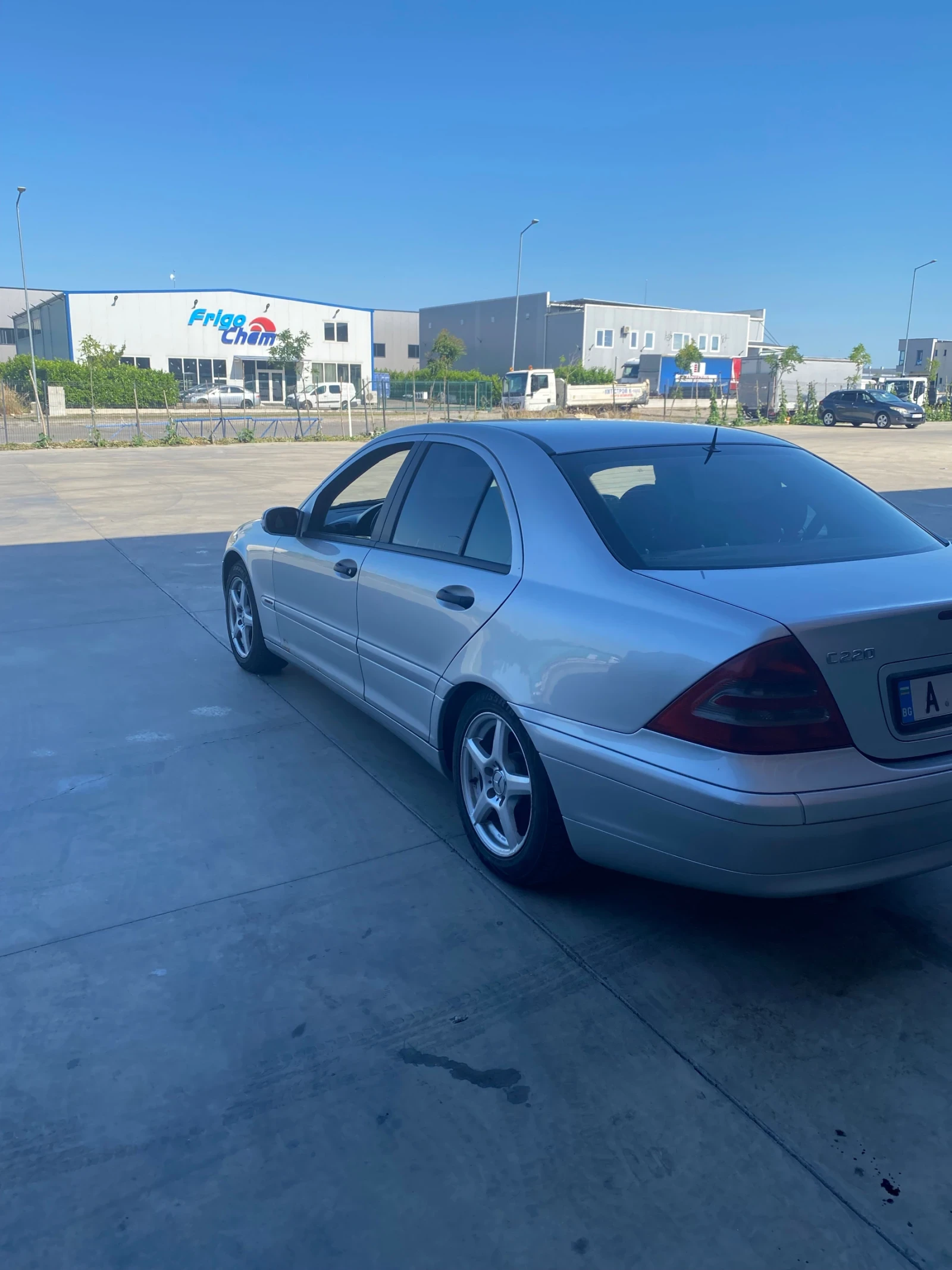 Mercedes-Benz C 220 2.2, снимка 2 - Автомобили и джипове - 55001099