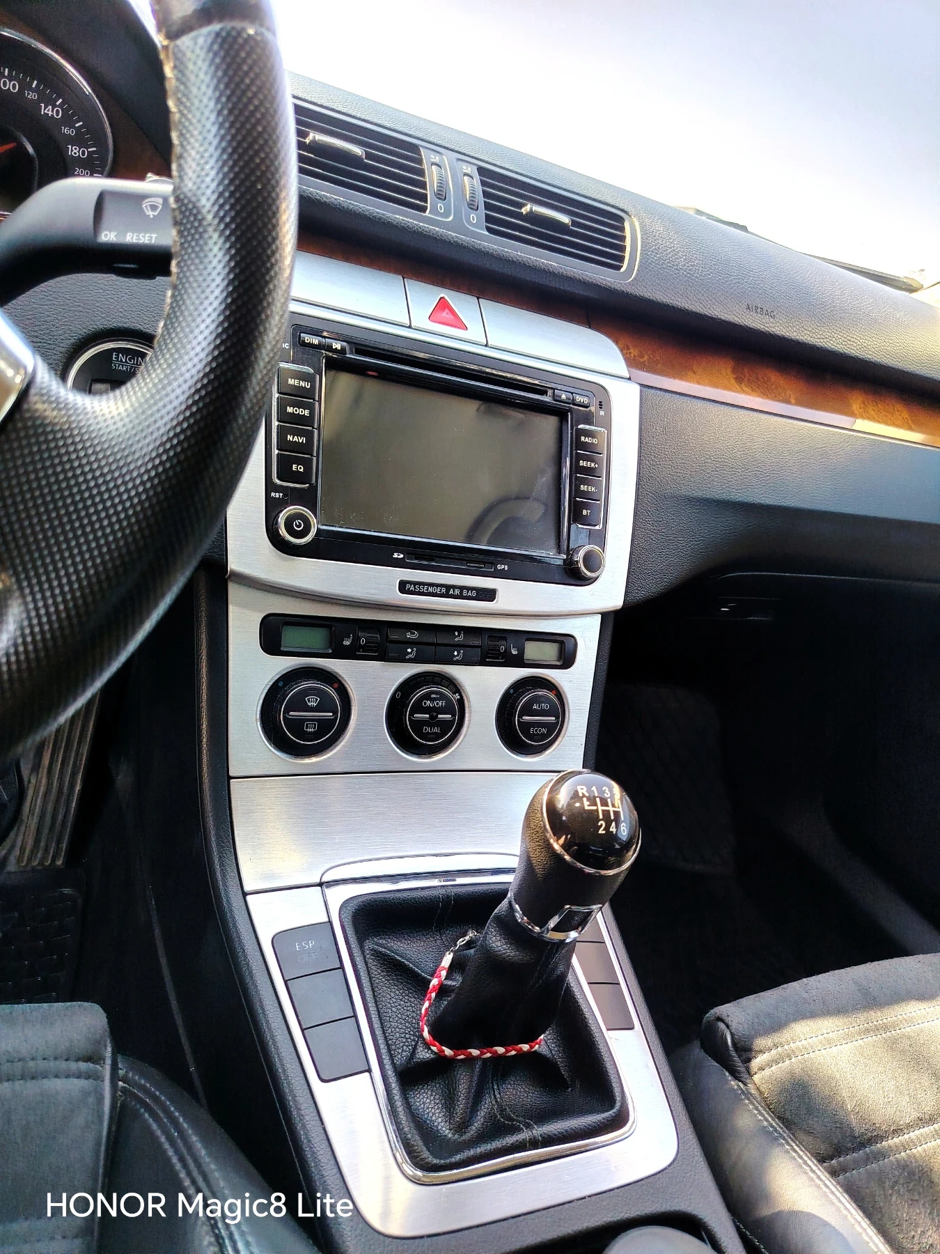 VW Passat, снимка 8 - Автомобили и джипове - 55888725