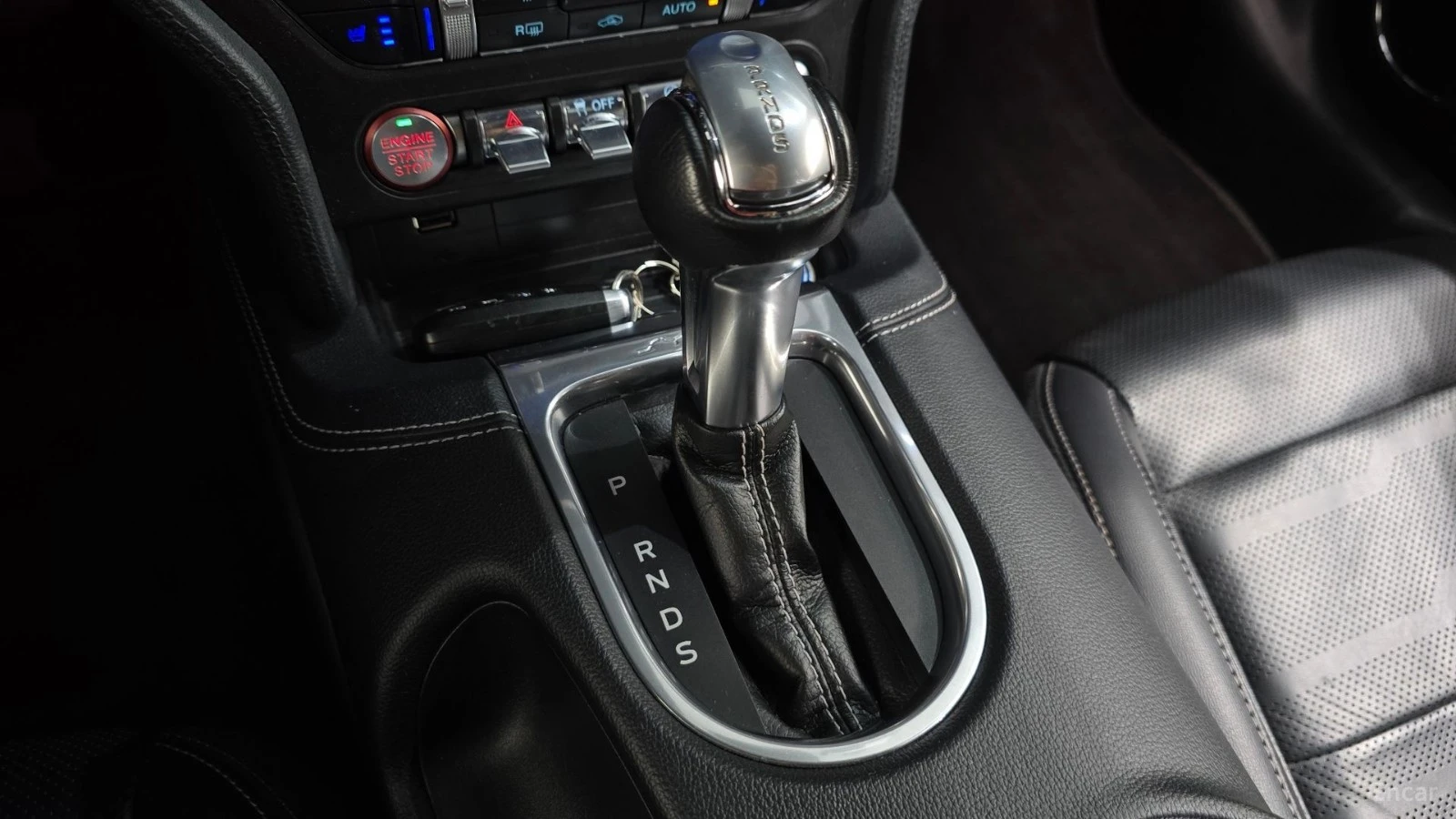 Ford Mustang ECOBOOST PREMIUM - DISTRONIC - ОБДУХ - ДИГ.ТАБЛО, снимка 9 - Автомобили и джипове - 56103951