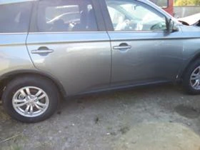 Mitsubishi Outlander 2.0i 2.2D 5бр, снимка 2
