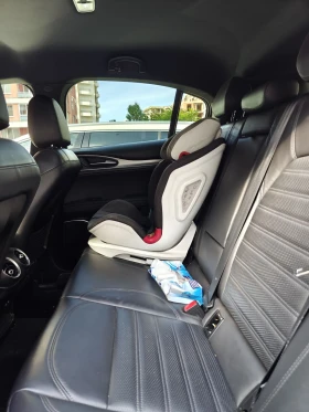 Alfa Romeo Stelvio TI SPORT Performance package | Mobile.bg    9