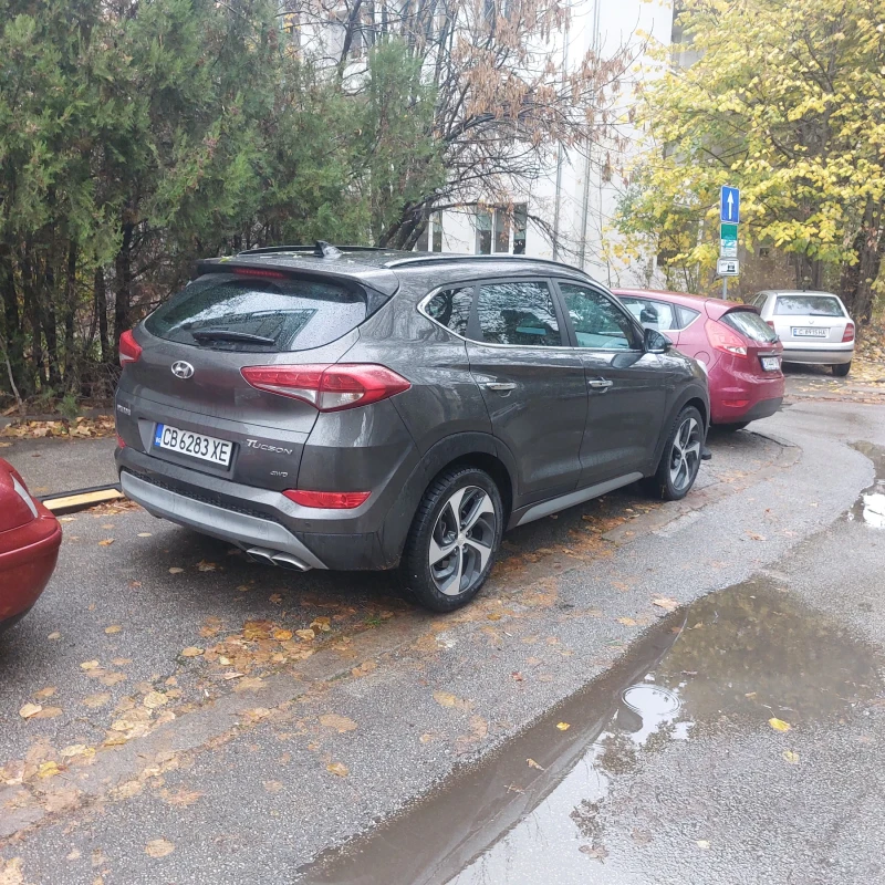 Hyundai Tucson 1.6 4x4, снимка 4 - Автомобили и джипове - 48148952