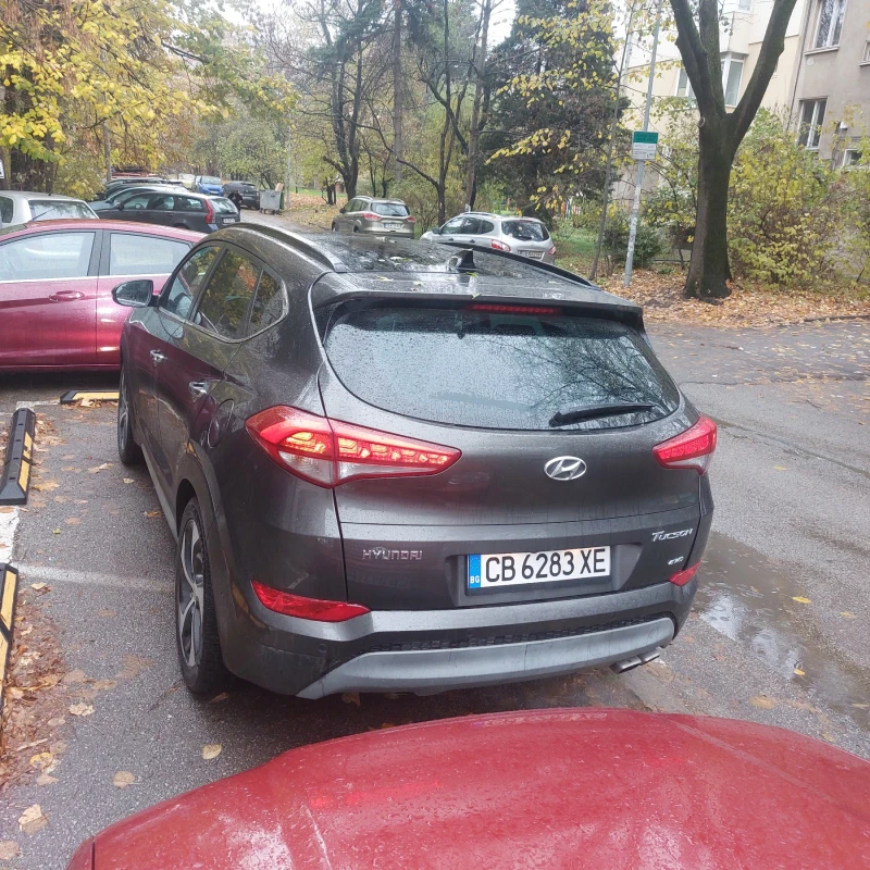 Hyundai Tucson 1.6 4x4, снимка 7 - Автомобили и джипове - 48148952