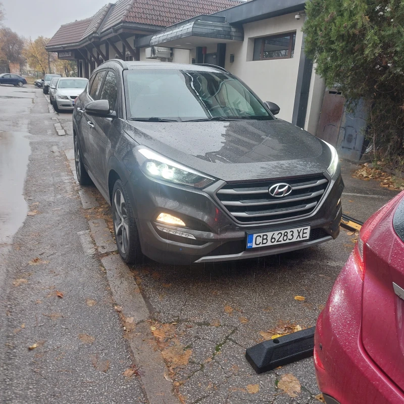 Hyundai Tucson 1.6 4x4, снимка 6 - Автомобили и джипове - 48148952