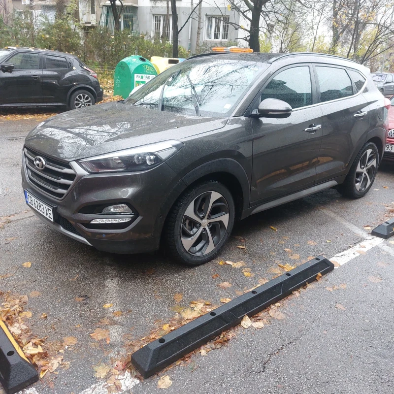 Hyundai Tucson 1.6 4x4, снимка 1 - Автомобили и джипове - 48148952