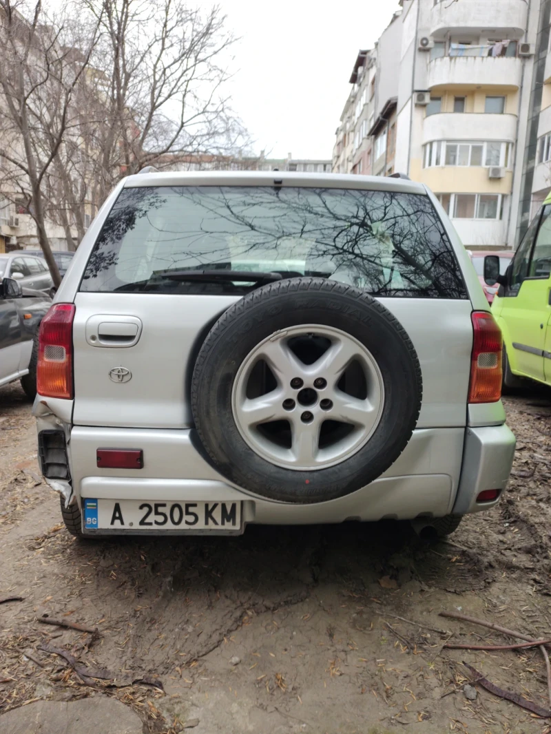 Toyota Rav4, снимка 6 - Автомобили и джипове - 49157308