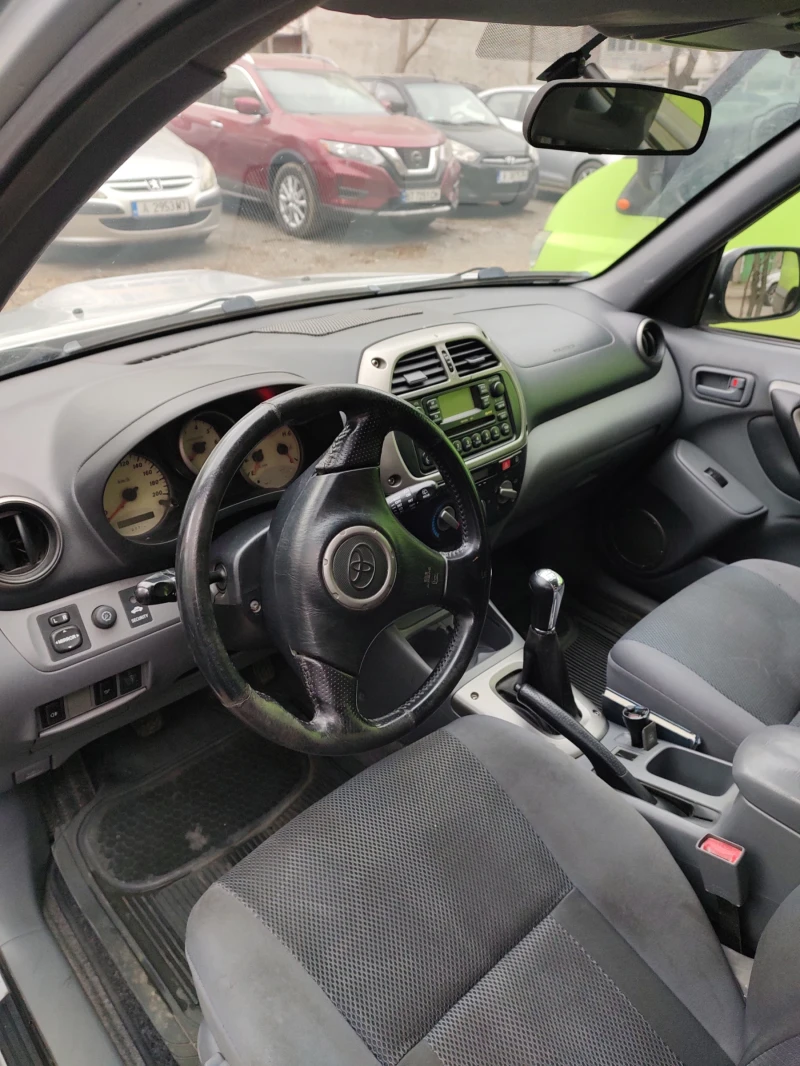 Toyota Rav4, снимка 9 - Автомобили и джипове - 49157308