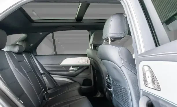 Mercedes-Benz GLE 300 d 4Matic = AMG Line = Night Package Гаранция, снимка 10 - Автомобили и джипове - 53764960