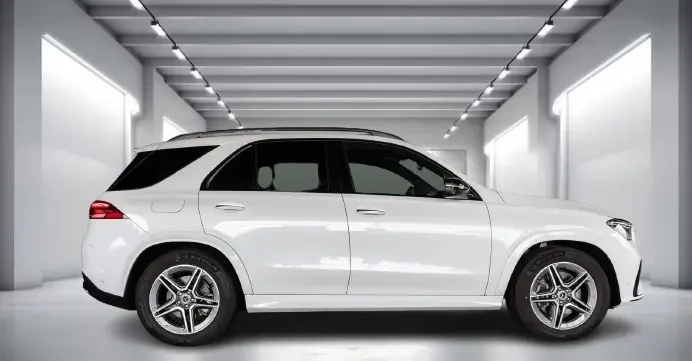 Mercedes-Benz GLE 300 d 4Matic = AMG Line = Night Package Гаранция, снимка 4 - Автомобили и джипове - 53764960