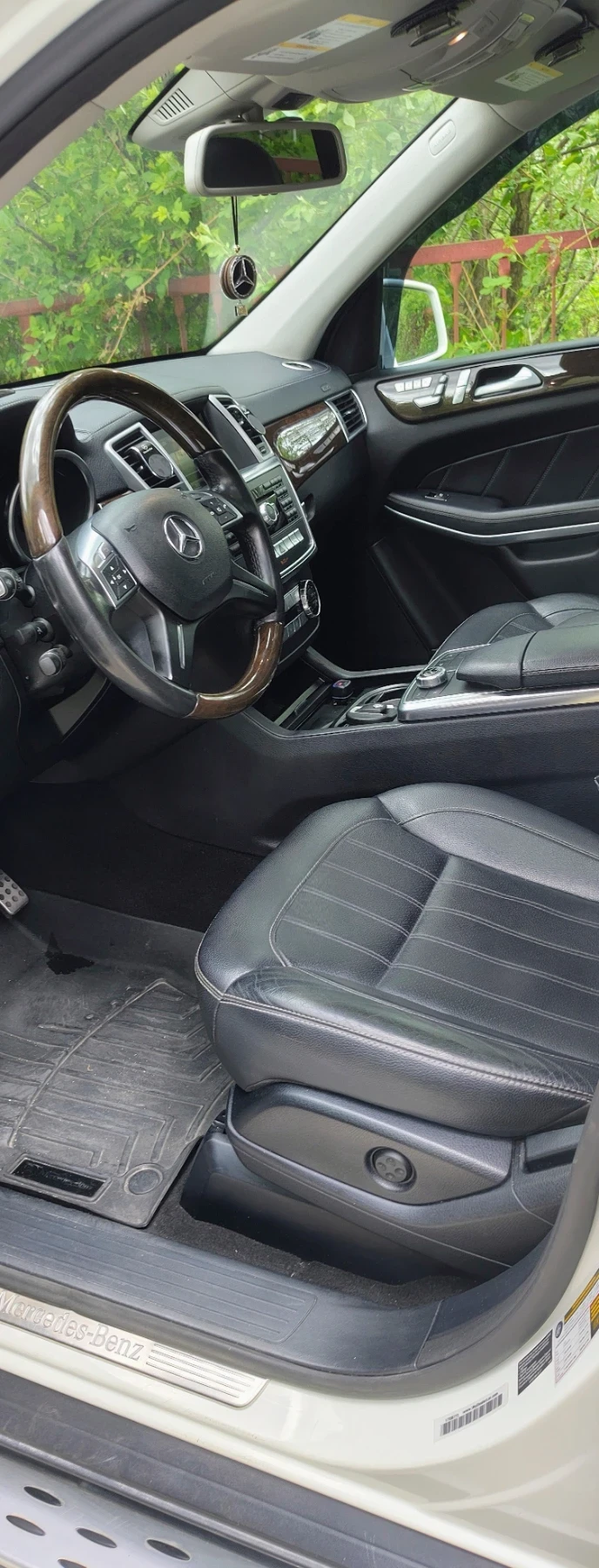 Mercedes-Benz GL 350 350, снимка 8 - Автомобили и джипове - 54138842