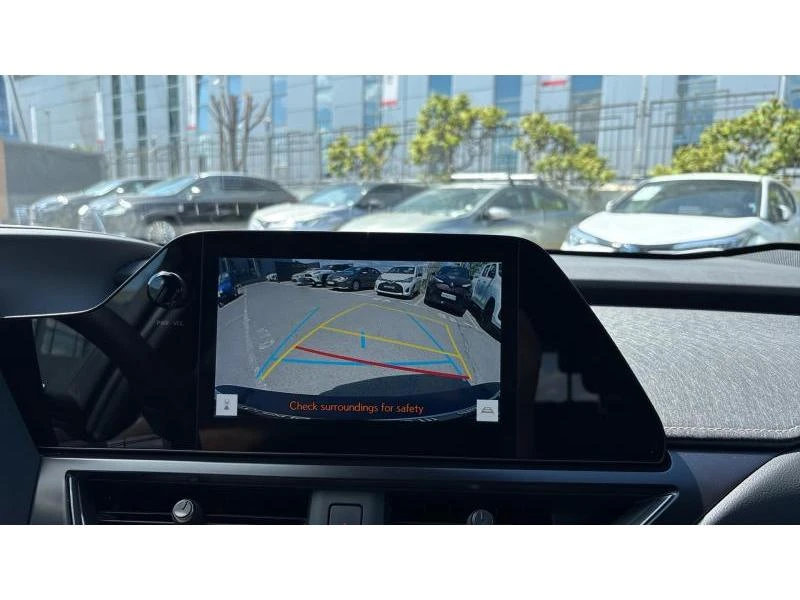 Lexus UX F-SPORT DESIGN FWD, снимка 15 - Автомобили и джипове - 54456897