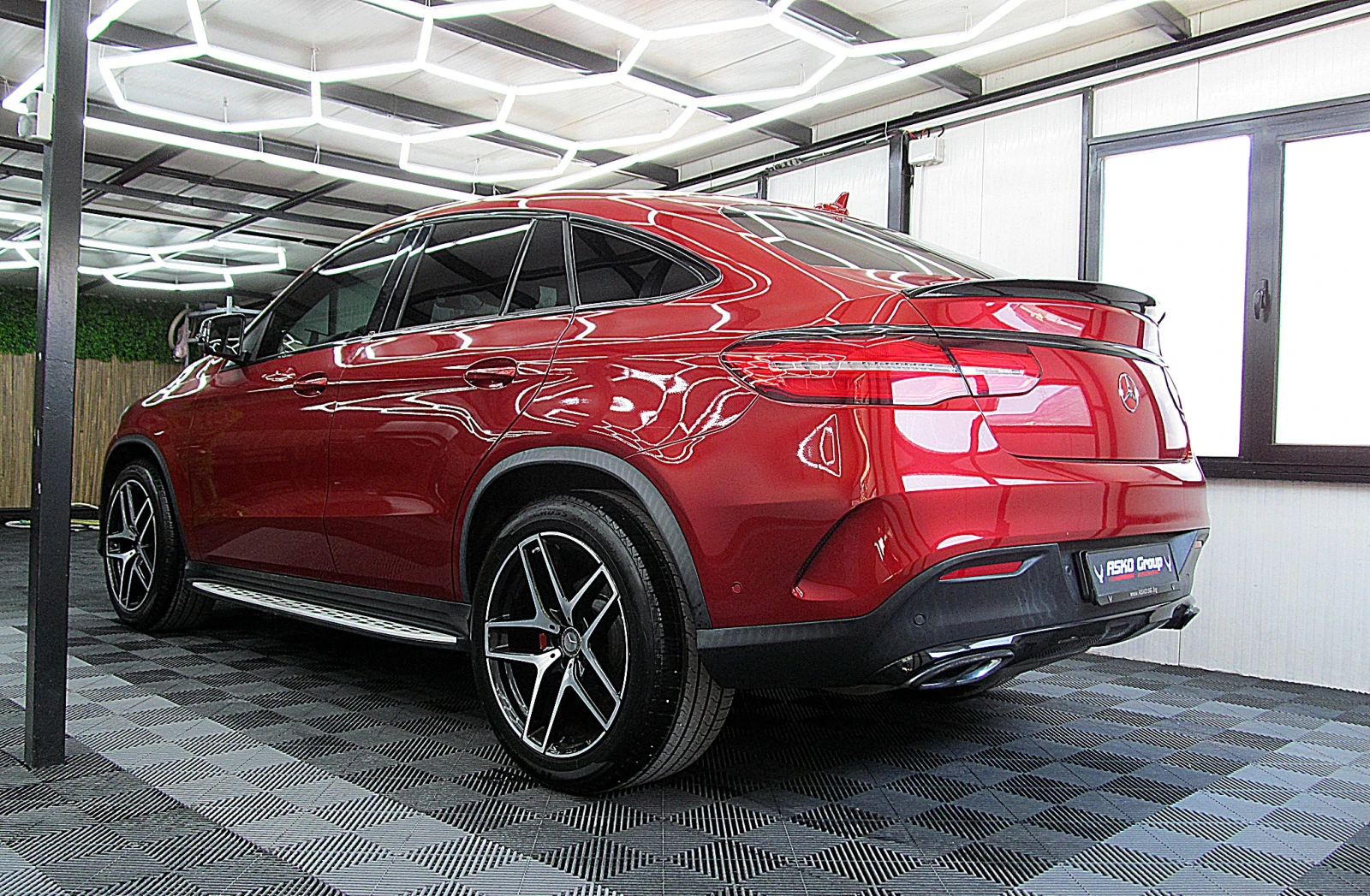 Mercedes-Benz GLE 350 KUPE/AMG/PANORAMA/ВАКУМ 360-камера/СОБСТВЕН ЛИЗИНГ, снимка 1
