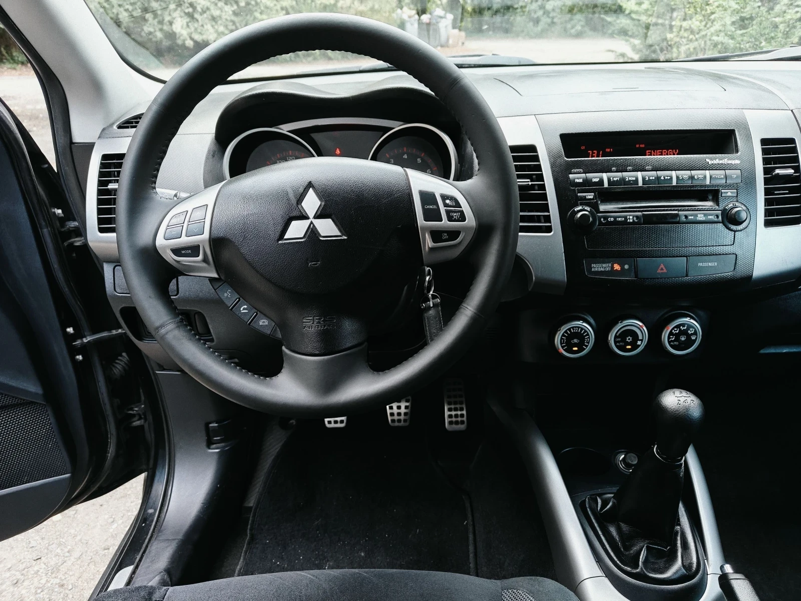Mitsubishi Outlander 2.4  4WD - изображение 7