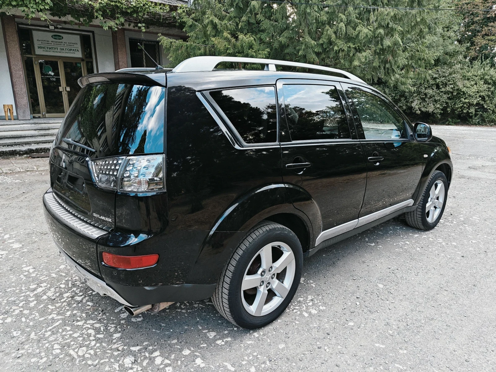 Mitsubishi Outlander 2.4  4WD - изображение 5