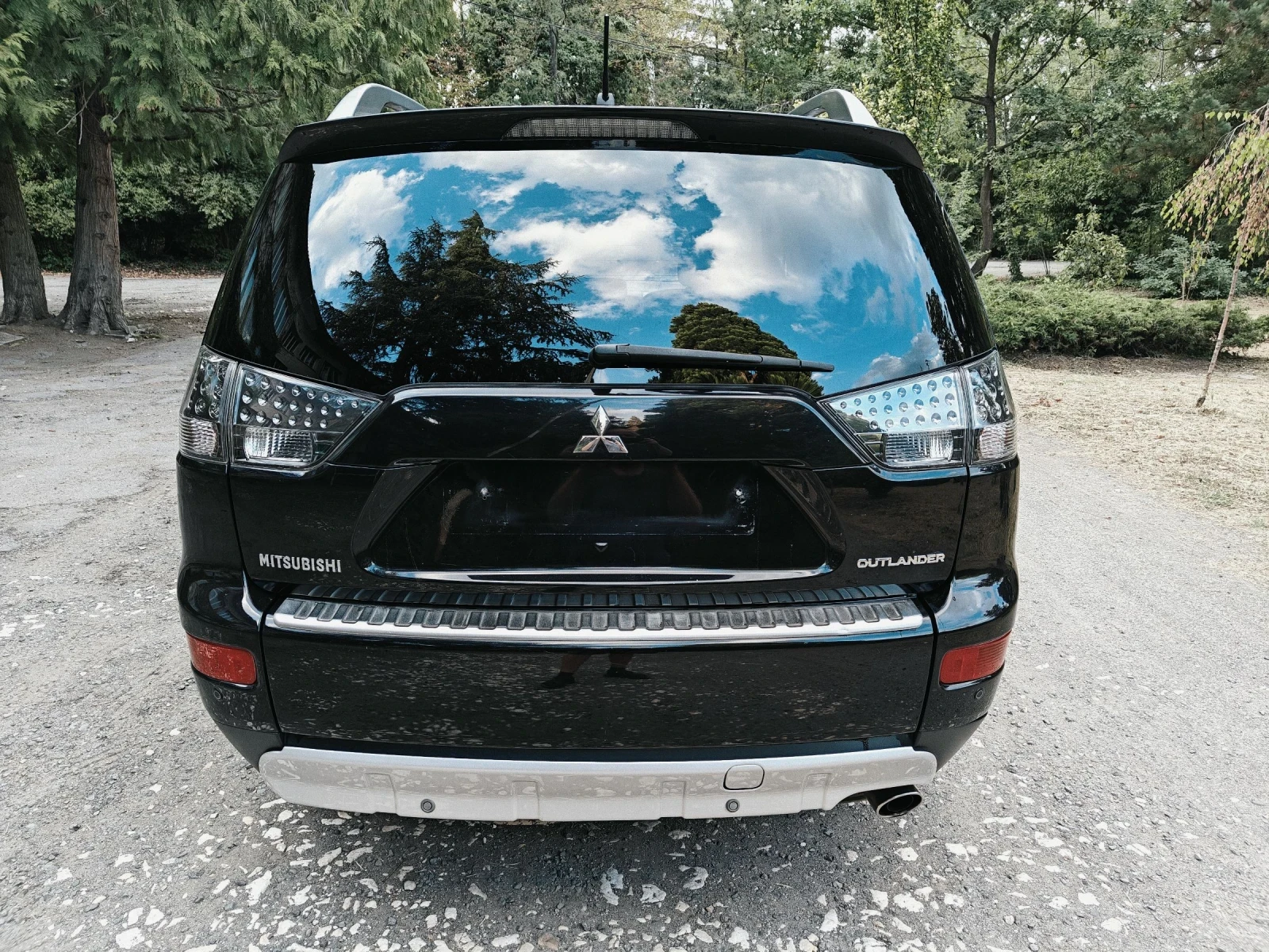 Mitsubishi Outlander 2.4  4WD - изображение 4
