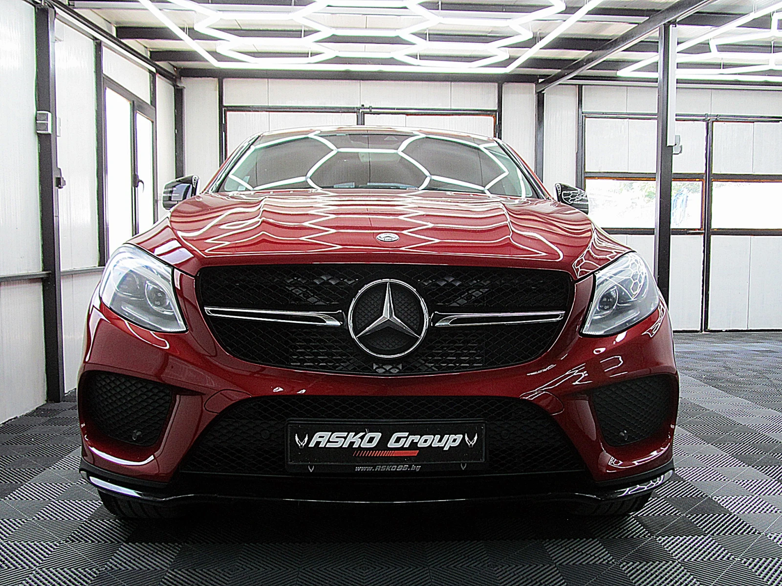 Mercedes-Benz GLE 350 KUPE/AMG/PANORAMA/ВАКУМ 360-камера/СОБСТВЕН ЛИЗИНГ - изображение 3