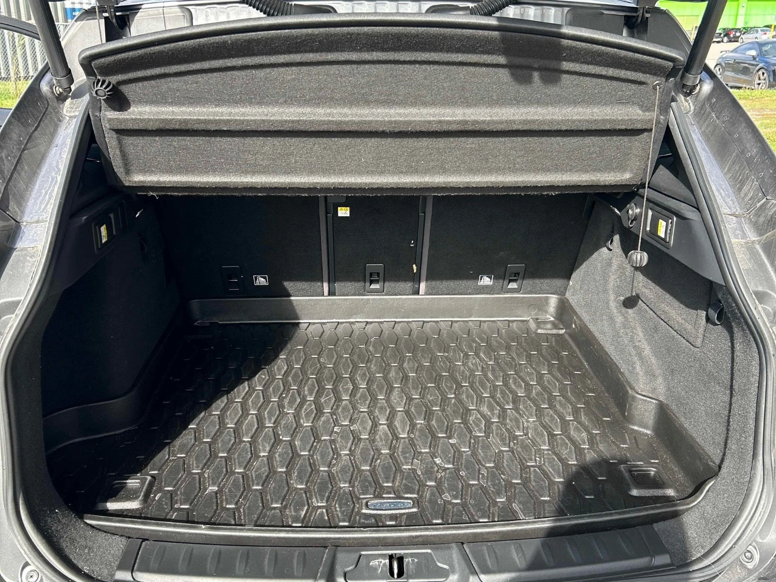 Jaguar F-PACE S CARFAX    | Mobile.bg   13