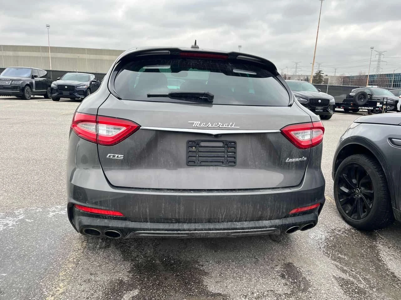 Maserati Levante * 3.8L * CARFAX * ПРЕДСТАВИТЕЛСТВО * ПАНОРАМА, снимка 4 - Автомобили и джипове - 53966227