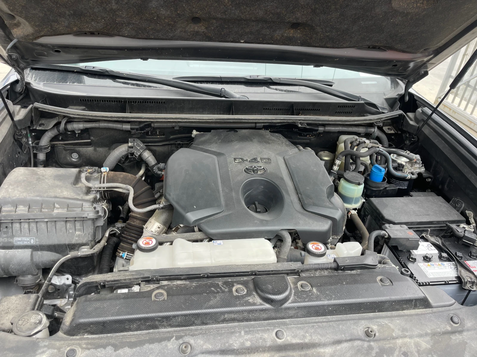 Toyota Land cruiser, снимка 12 - Автомобили и джипове - 54011171