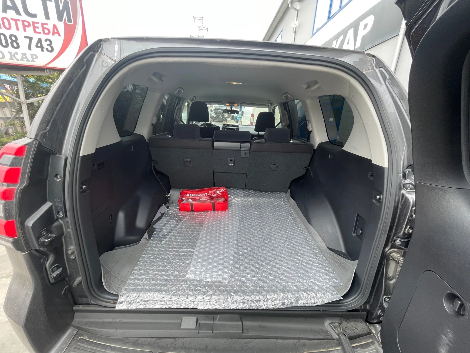 Toyota Land cruiser, снимка 10 - Автомобили и джипове - 54011171