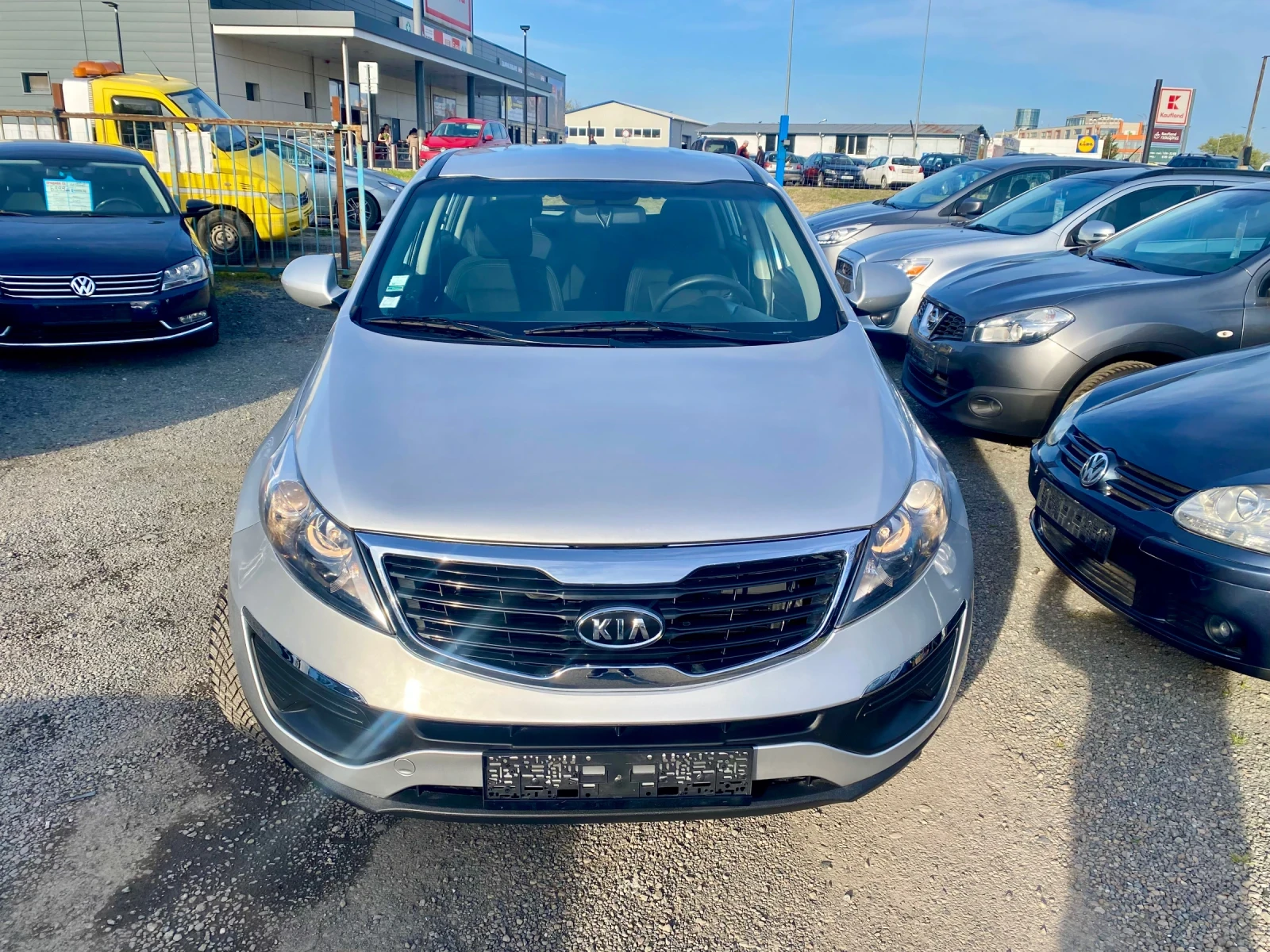 Kia Sportage, снимка 3 - Автомобили и джипове - 54304950