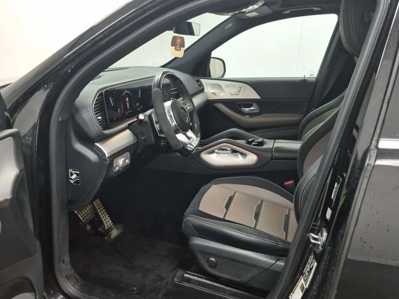 Mercedes-Benz GLE 53 4MATIC * CARFAX * ДИСТРОНИК * ПАНОРАМА * 2 КЛЮЧА * , снимка 9 - Автомобили и джипове - 54422911