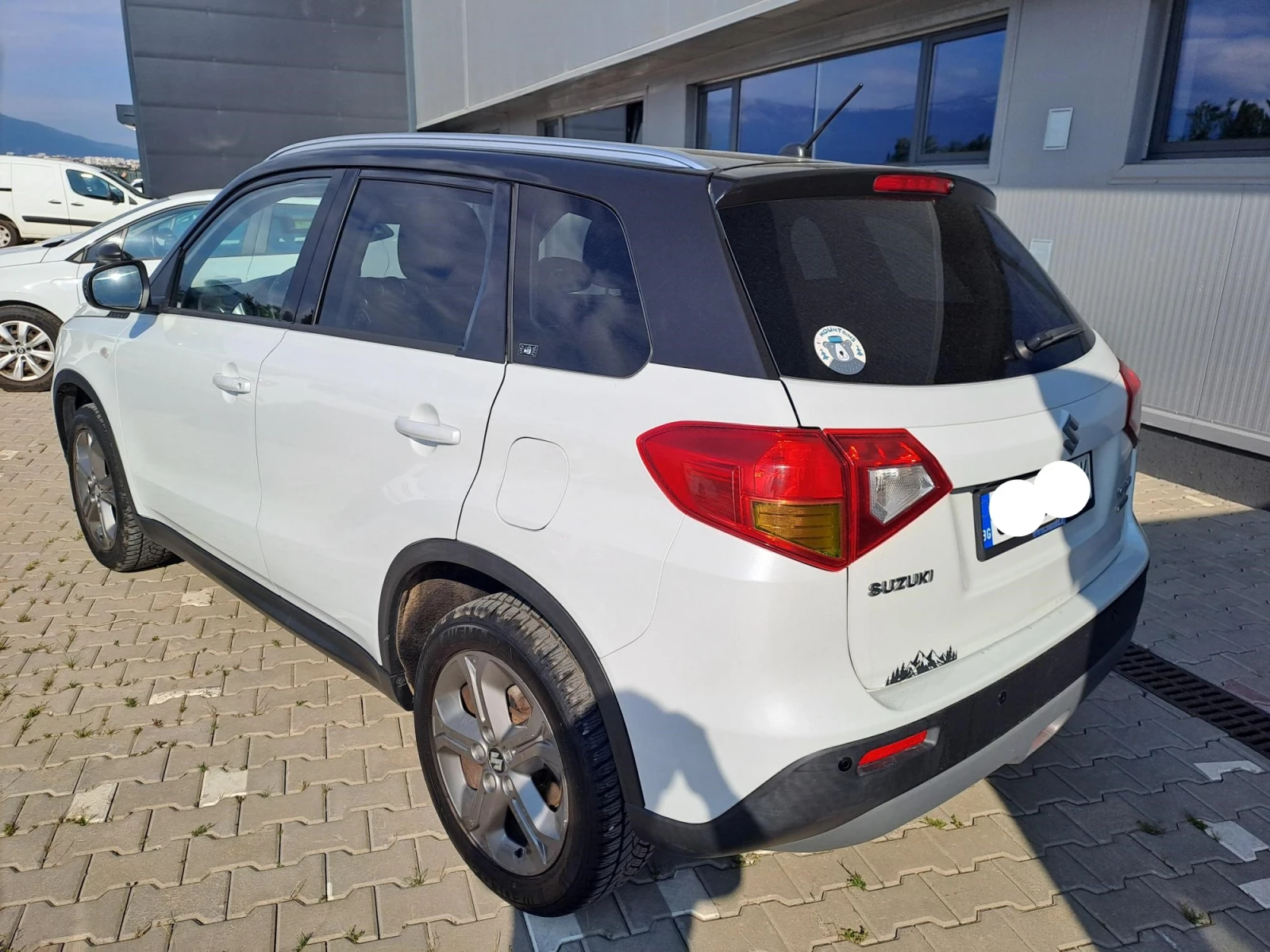 Suzuki Vitara 1.6 GL+ 4X4, снимка 6 - Автомобили и джипове - 54626524